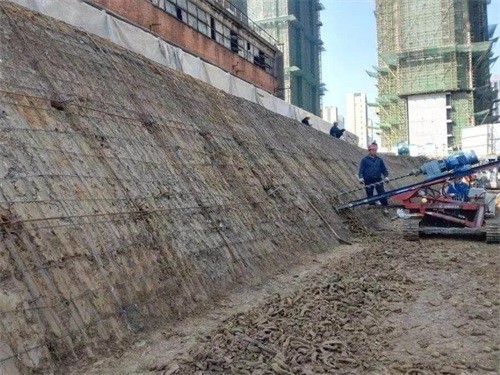四方台建筑边坡支护