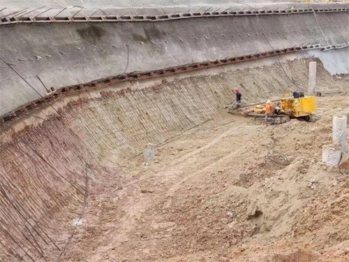 四方台基坑边坡加固