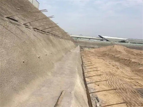 四方台河道边坡加固
